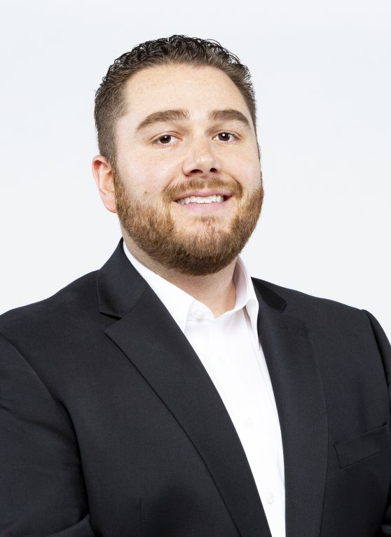 Daniel Riccio Headshot.jpg